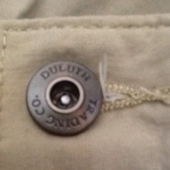 Duluth Trading Company Khaki Cargo Pants Medium - Picture 6 of 9